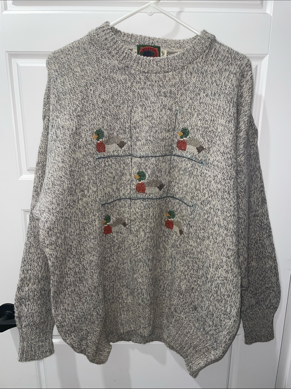 Unisex vintage Boston Traders Duck Embroidered Crewneck Sweater - Picture 1 of 5